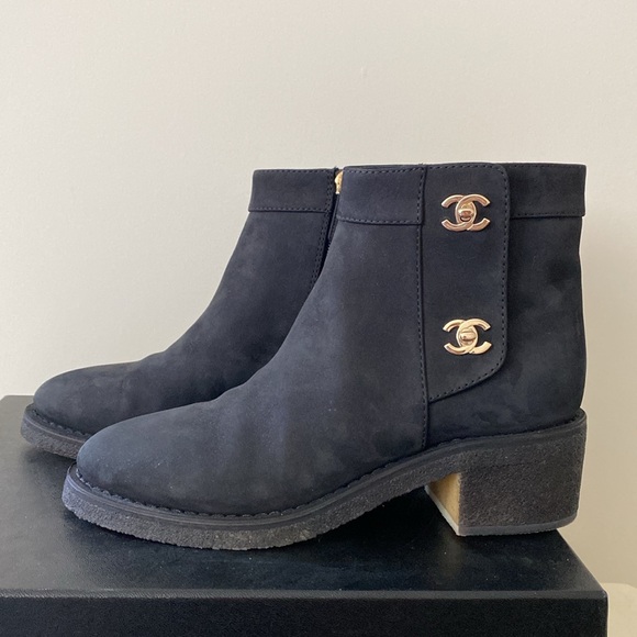 Chanel boots - Picture 14 of 15